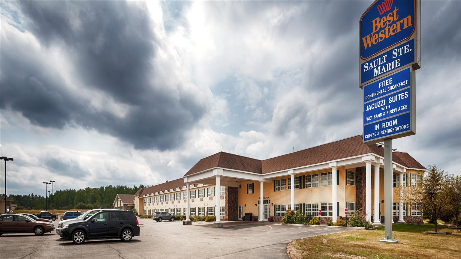 Best Western Sault Ste. Marie Bagian luar foto