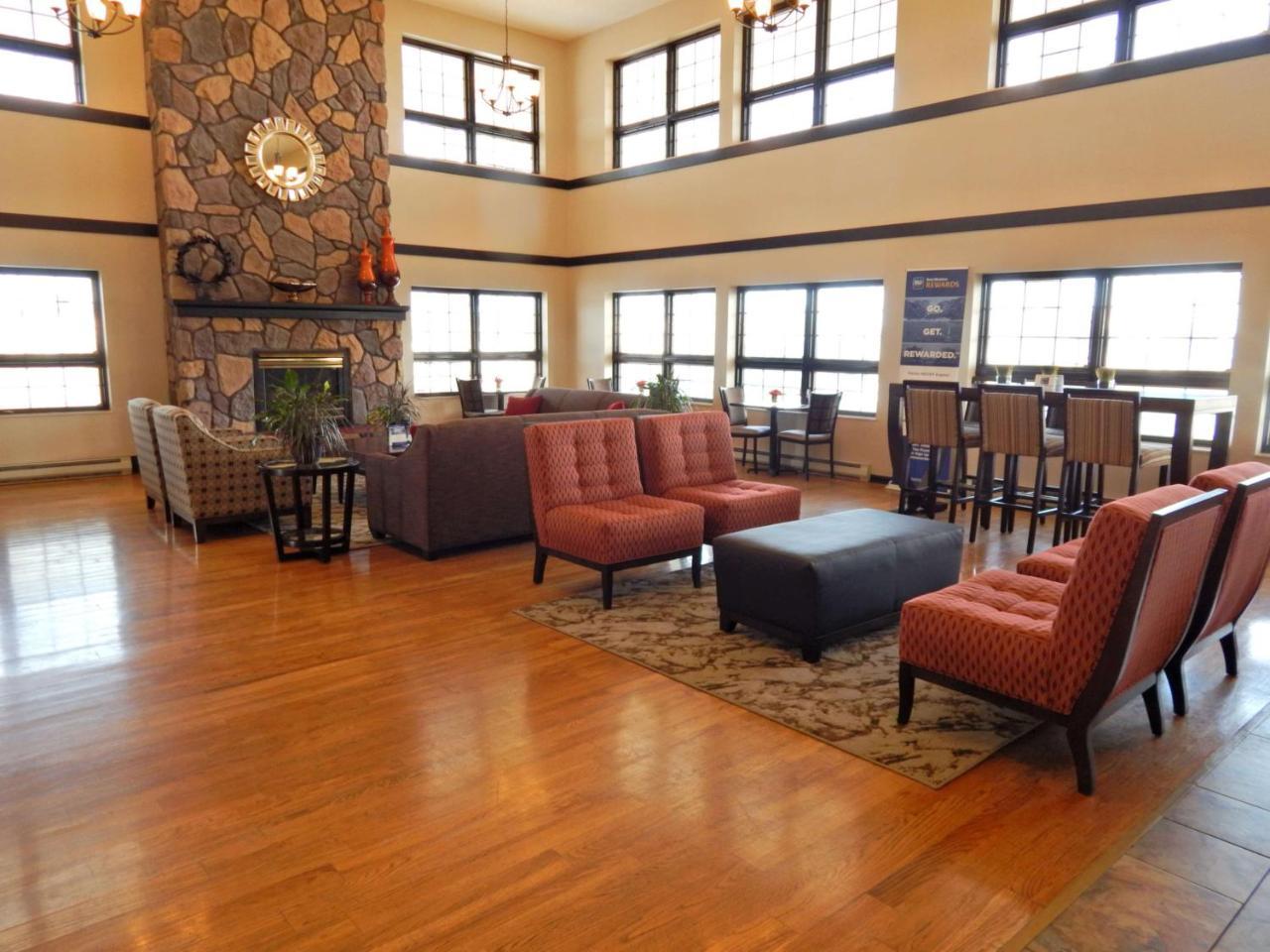 Best Western Sault Ste. Marie Bagian luar foto