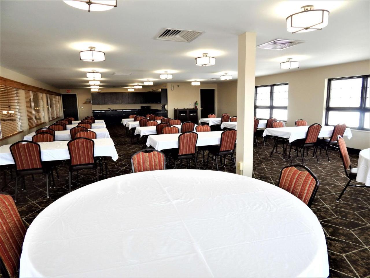 Best Western Sault Ste. Marie Bagian luar foto